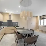 Beautiful 1-Bed Apartment In Golders Green London