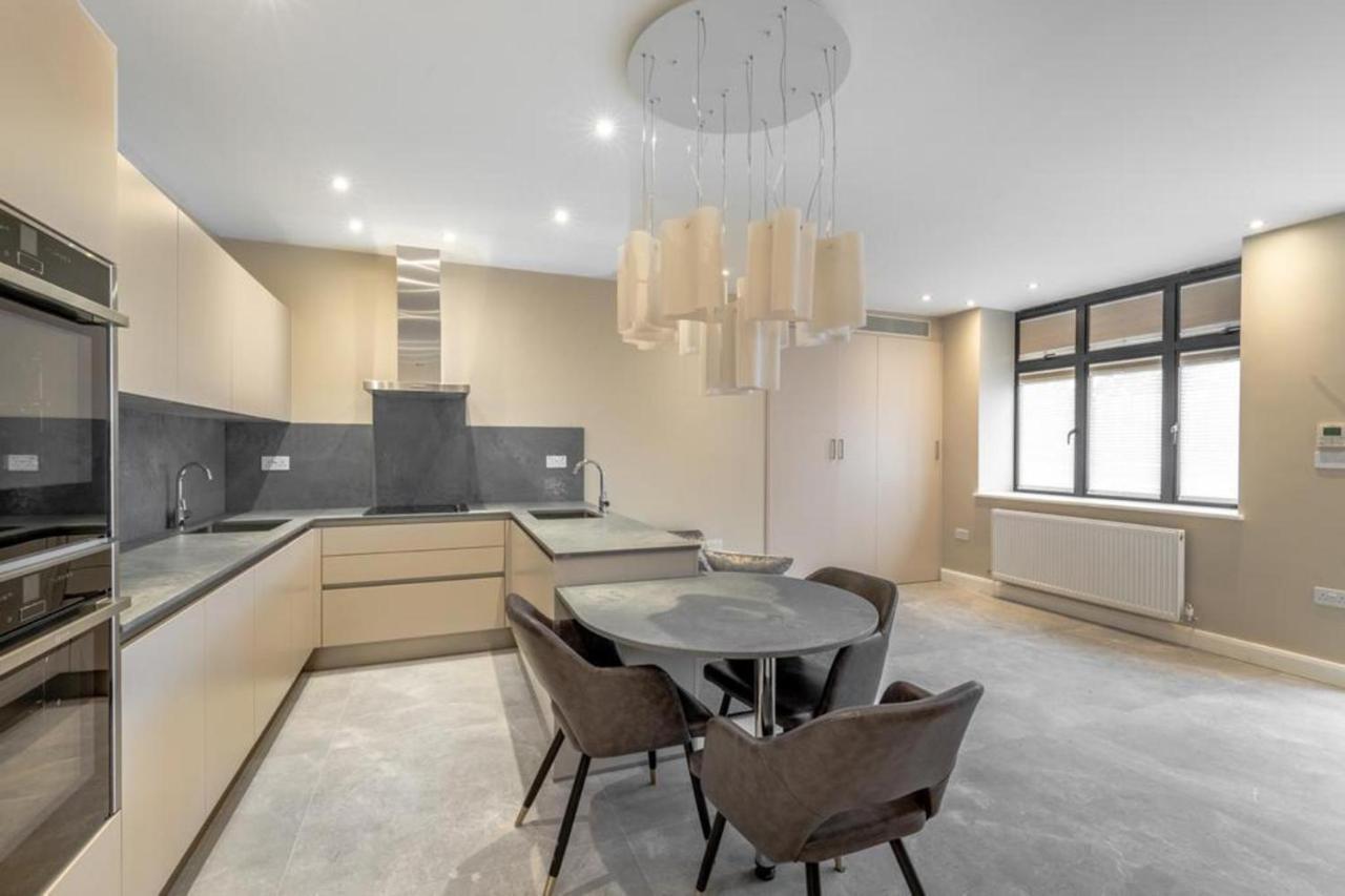 Appartamento Beautiful 1-bed In Golders Londra